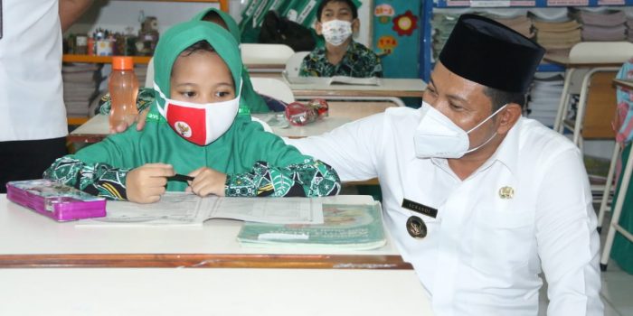 PTM di Sidoarjo Berjalan Tertib Terapkan Prokes