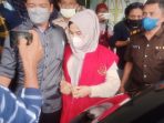 Usai Diperiksa Penyidik, Rokhayani Kades Suko Langsung Ditahan Kejari Sidoarjo