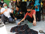 Belajar Batik di Temanggung, Karya Para Disabilitas Magetan Tembus Mancanegara
