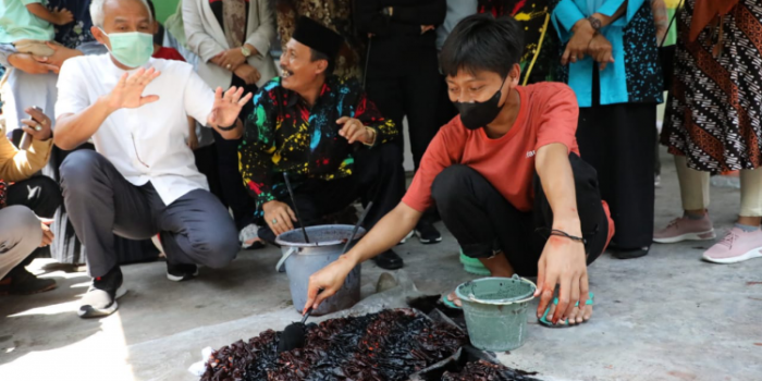 Belajar Batik di Temanggung, Karya Para Disabilitas Magetan Tembus Mancanegara