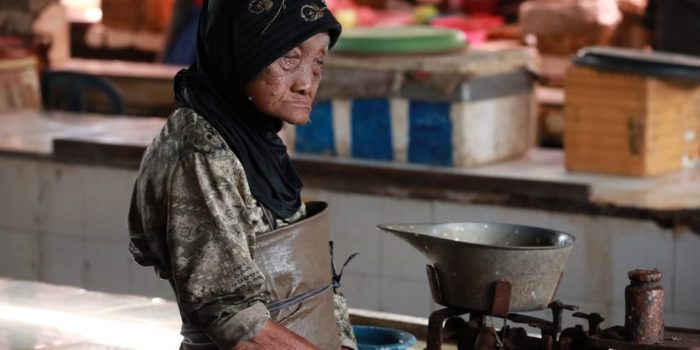 Khodijah, Nenek Umur 101 Tahun Masih Semangat Istiqomah Jualan Ikan Bandeng