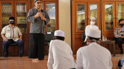Wagub Jateng Taj Yasin Dorong Santri Selami Berbagai Bidang Usaha Kembangkan Ekonomi Pesantren