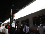Lepas Mudik Gratis dengan Kereta, Ganjar Ikut “Mudik” Bareng Peserta