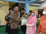 Baznas Sidoarjo Salurkan 30 Ton Beras Zakat Fitrah, Gus Muhdlor : Sebagian Besar Dikumpulkan dari ASN