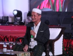 Ulama Khos Kyai Agoes Ali Masyhuri Tausiyah Syukuran HUT Kemerdekaan di Pendopo Sidoarjo
