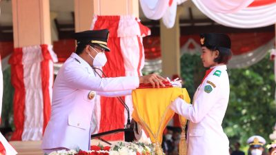Bupati Gus Muhdlor Pimpin Upacara Detik-detik Kemerdekaan RI ke 77