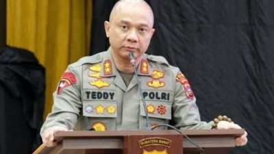 Teddy Minahasa Kapolda Jatim Ditangkap Divisi Propam Mabes Polri