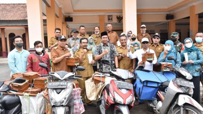 Belasan UMKM Sidoarjo Layani Makan 730 Lansia