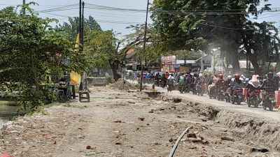 Gus Muhdlor Tinjau Proyek Flyover JPL 64 Krian