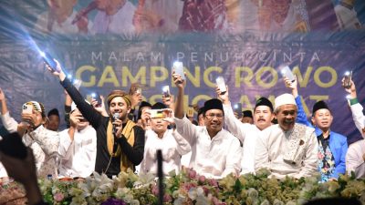 Sholawat Bersama Habib Abu Bakar Assegaf, Bupati Gus Muhdlor Beberkan Kunci Keberkahan