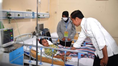 Presiden Jokowi Kunjungi Korban Tragedi Kanjuruhan di Malang