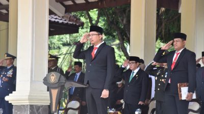 Bupati Sidoarjo Pimpin Upacara Peringatan Hari Pahlawan ke 77