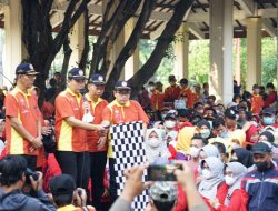 HUT PGRI ke 77, Pj. Sekda Andjar Surjadianto Minta Guru di Sidoarjo Bentuk Karakter Siswa Berbudi Pekerti