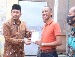 Bupati Sidoarjo Serahkan Bantuan Untuk Korban Puting Beliung