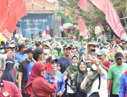 Masyarakat Sidoarjo Guyub, Bupati Sidoarjo Jalan Sehat Bareng Warga Gelam Candi