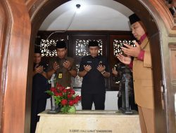Harjasda ke 164, Pejabat Pemkab Sidoarjo Ziarah ke Makam Bupati R.A Panji Djimat Tjokronegoro di Boto Putih