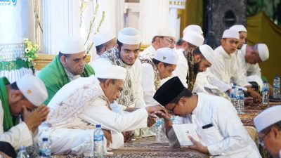 Hari Jadi Sidoarjo ke 164, Gus Muhdlor Bersama Habaib dan Majelis Dzikir Al Khidmah Gelar Doa Bersama Untuk Keberkahan Kota Delta