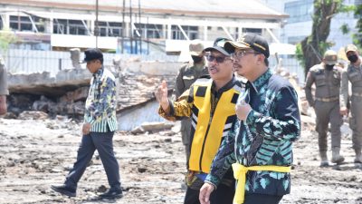 Optimis Selesai Tepat Waktu, Bupati Gus Muhdlor Pantau Progres Proyek Flyover Aloha