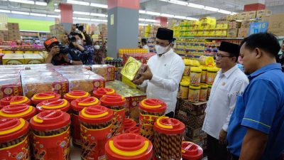 Gus Muhdlor Sidak Mamin di Swalayan Jelang Lebaran 2023
