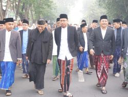 Bupati Ahmad Muhdlor Ali dan Wabup Subandi Sholat Id di Masjid Agung Sidoarjo