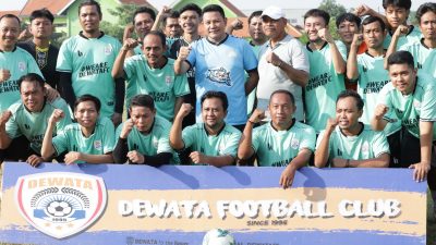 Resmikan PJU Lapangan Desa Wage, Plt. Bupati Sidoarjo Mengharap Hasilkan  Atlet Berbakat