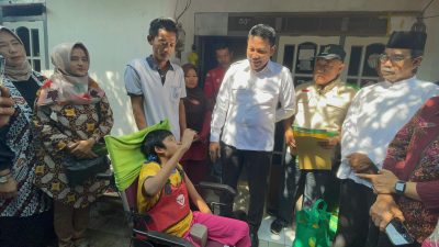 Jumat Berkah Plt. Bupati Sidoarjo Kunjungi Warga Sakit