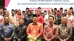 Kukuhkan 54 Panwaslu Kecamatan, Subandi Minta Jaga Netralitas dan Integritas